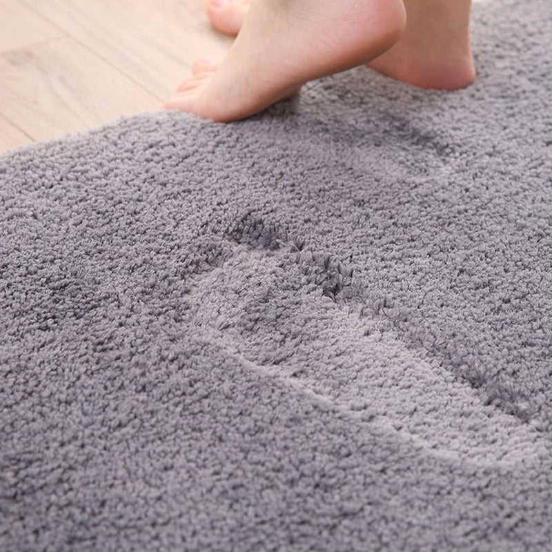 Thick dense high-pile absorbent bathroom rug